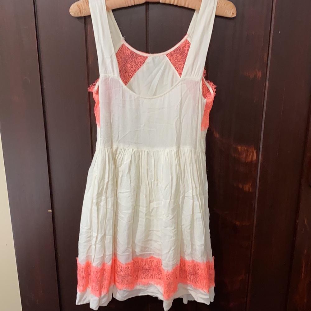 Dress - Picture 3 of 5